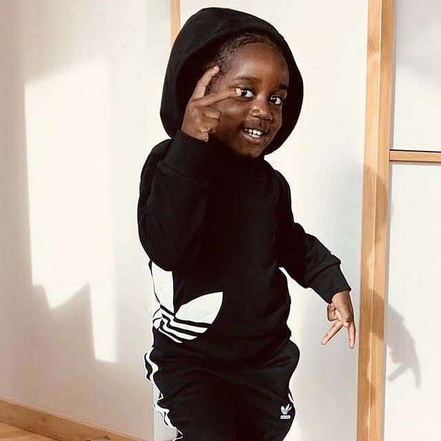 hypemoneyHQ's tweet photo. Happy birthday to the SarkNation's Princess, Titi. 🎊🎊🎊🎊😍 #Titiday

#eAfriqaCeleb @TracySarkcess @sarkodie @Titisarkcess_ https://t.co/37hHu2XdiL