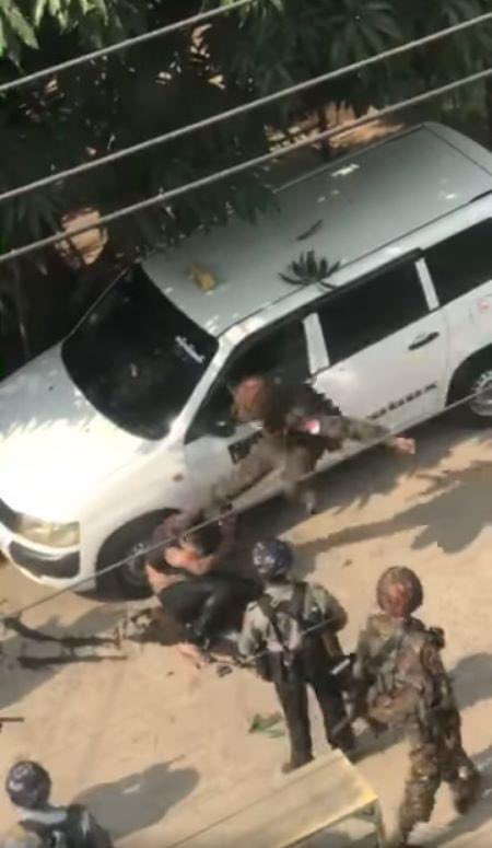 KoPyae89236906's tweet photo. Myanmar soldier was kicking an unarmed wounded civilian brutally and repeatedly ......

Yangon, Myanmar .....
March 27, 2021 ..... https://t.co/MlZAdq62nh