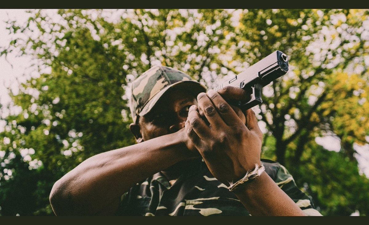Crazy_Ed001's tweet photo. Im Mdeni is the only Soldier left 🙈#eHostela https://t.co/lNfLJVN9F4