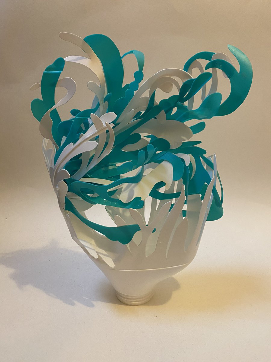 AnyaBeaumont's tweet photo. Think this is finished now. I may even take some pieces off (gasp!) Freestanding sculpture made from recycled bleach and laundry detergent bottles. Using #baroque motifs and thinking about #excess in style and material. #contemporaryart #sculpture #thinkingthroughmaking https://t.co/CTNEX5Ijg4