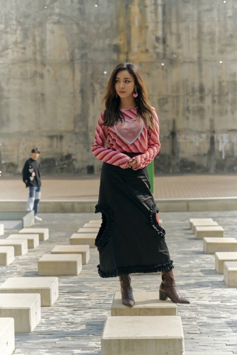 Luna__Arg's tweet photo. {Imagen} 210328
#Luna #루나 #ルナ 

Actualización de SETSETSET en Naver con Luna

Cr.: SETSETSET/ vía Fx组合吧_StepByFx &amp; @functionlove
Compartido por Luna 루나 Argentina

;Dongie https://t.co/JM6OBcsKBZ