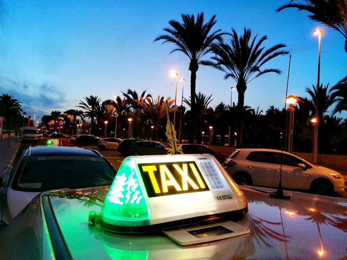 elchispa82's tweet image. #taxi #elche #DomingoDeRamos