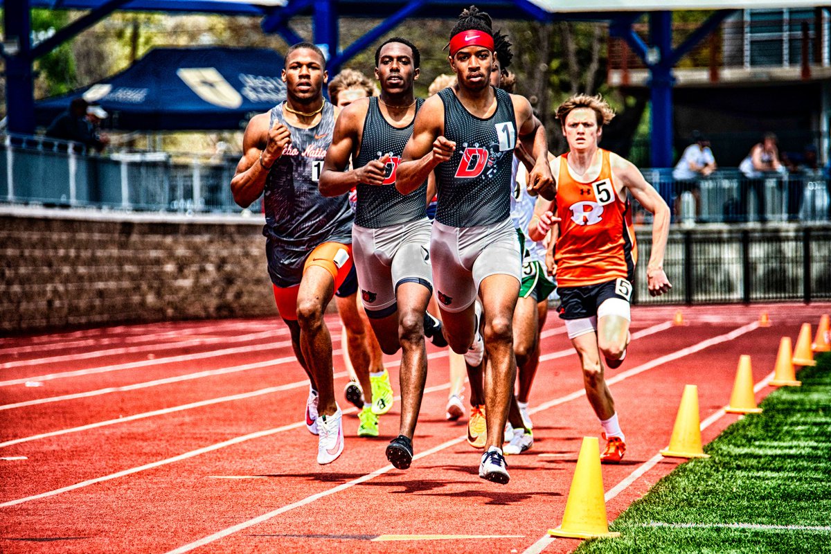 TexasSWAGTrack's tweet photo. Congrats to Kaleb Berry and Evan Simmons @5vann for finishing 3rd and 7th in a fast 800m (top 8 under 2:00).  Evan's 1:58.96 was a 3 second drop from his previous PR.  Just like his twin brother,  he's only been competing for less than 2 months.
#DuncanvilleSpeed https://t.co/jeGXH8Ae5n