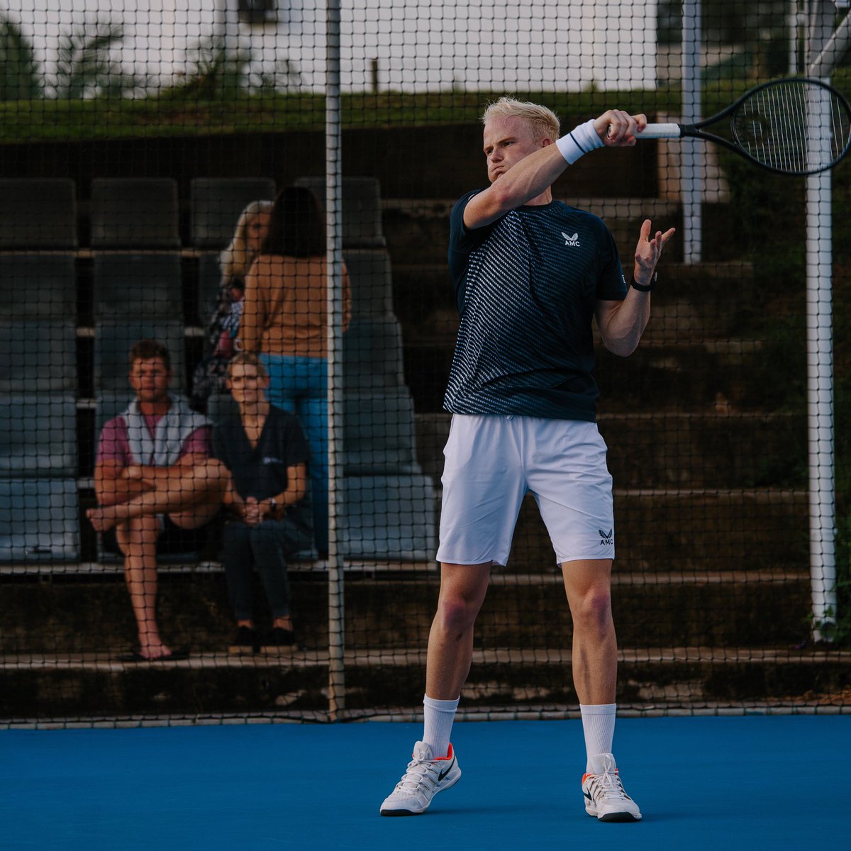 courtslock's tweet photo. Three Hip surgeries later... I’ve still got a mountain to climb before I’m pain free and 100% fit to compete, but this week was an important step in the right direction🎾Thank you God for giving me the strength on the days I can’t find it in myself🙏 #Zimbabwe #Tennis #lockbros https://t.co/i5Ng7OpQbe