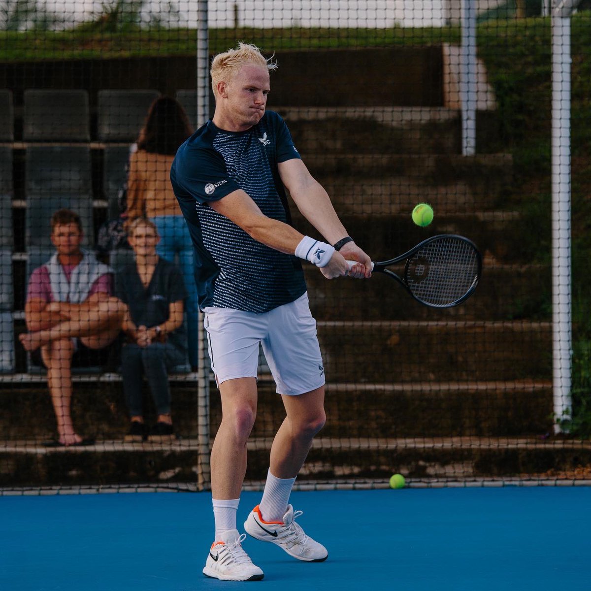 courtslock's tweet photo. Three Hip surgeries later... I’ve still got a mountain to climb before I’m pain free and 100% fit to compete, but this week was an important step in the right direction🎾Thank you God for giving me the strength on the days I can’t find it in myself🙏 #Zimbabwe #Tennis #lockbros https://t.co/i5Ng7OpQbe