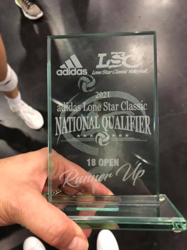 Congrats to our 18 Adidas team on finishing 2nd place at the 2021 Adidas Lone Star Classic! 

This team has continued to shine EVERY single qualifier. They are now TRIPLE qualified in OPEN!!! 

Good job, Coach Jenn and THANK YOU, parents! 

#SAJuniors #18Adidas #triplequalified