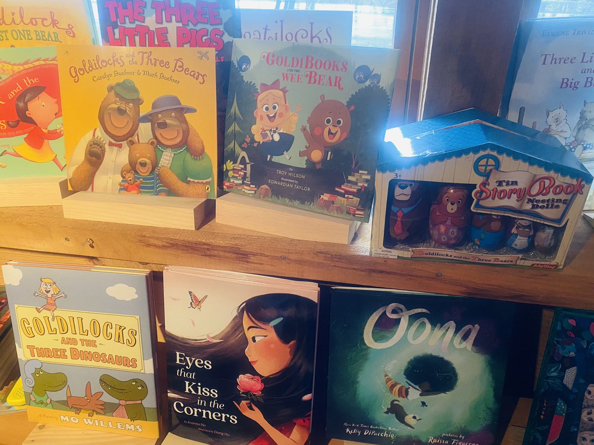 CabinBook's tweet photo. I finished setting up the picture book section. 13 days ‘til opening! https://t.co/Xs1QKbO3Wz
