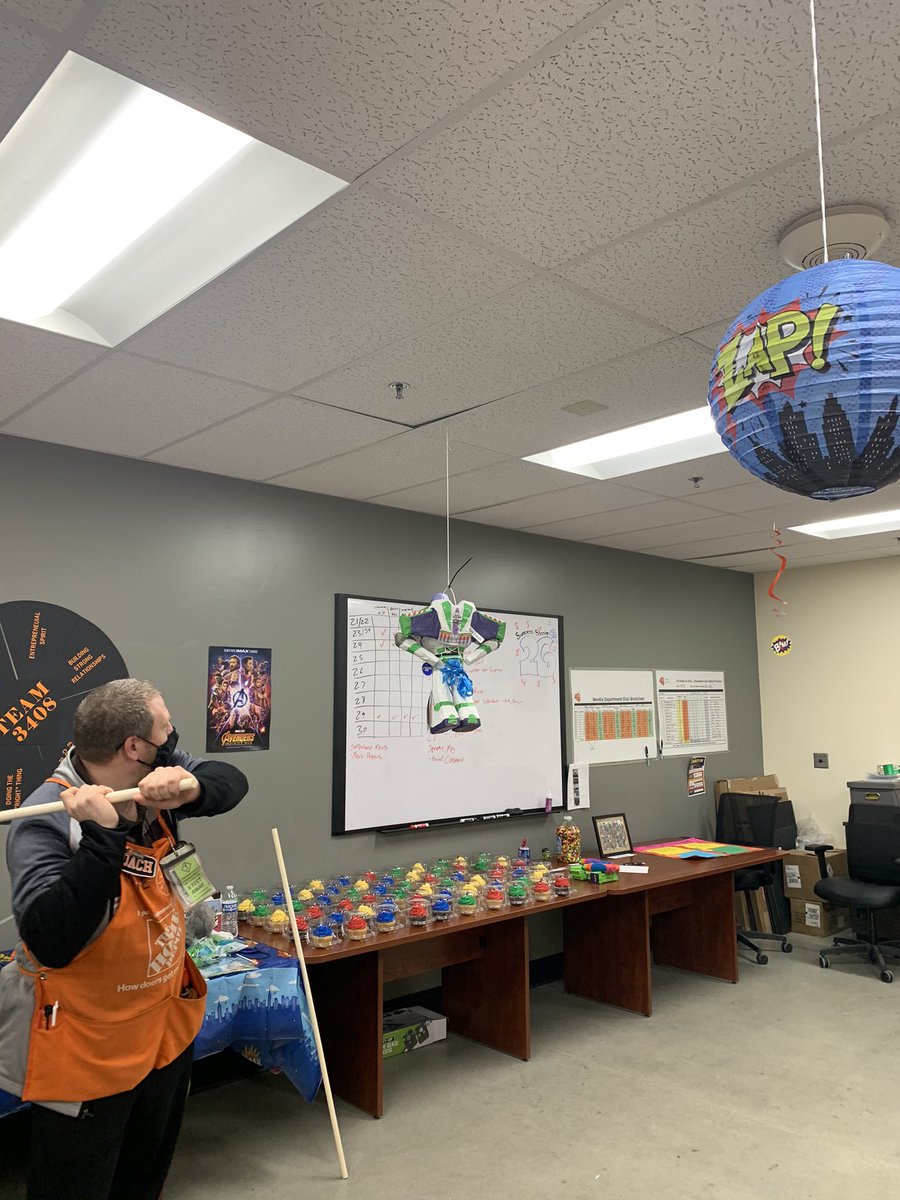 thebirsk's tweet photo. 3408 showing off their super hero powers. Mike doing the Hulk Smash. @EgregoryHD @whipplenh @stevenlongmoor1 #3408proud https://t.co/3uNxpsKxKZ