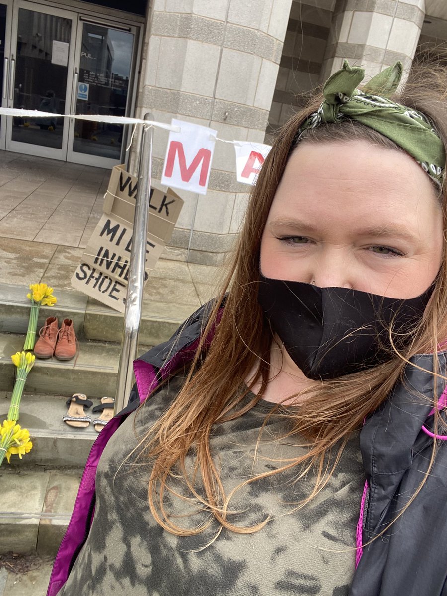 feministcamp1's tweet photo. Enough! Time to stop talking about it and put those lessons into action. Increase funding, educate the system, offer support, challenge and end systematic misogyny! ✊🏻#saraheverard #womenslivesmatter #sistersuncut #ReclaimTheStreets #shewaswalkinghome https://t.co/8Z7OcFx8IU