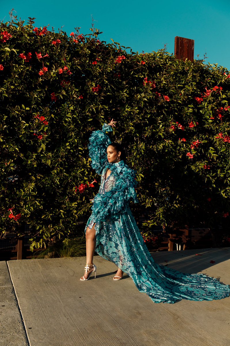 BiancaLawson's tweet photo. In bloom🌸 https://t.co/x9G80ieuKO