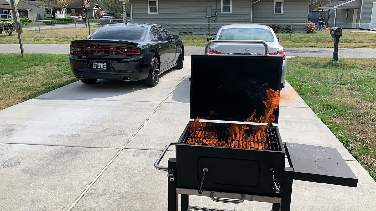 coach_clai's tweet photo. About to host a post TeamPUSH cookout for the coaches at my house! We family over here! 🤷🏾♂️✌🏾#TeamPUSHFamily https://t.co/MBsUYki0Li