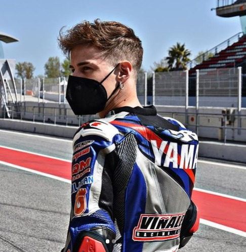 ONE-X Custom Suit tweet media