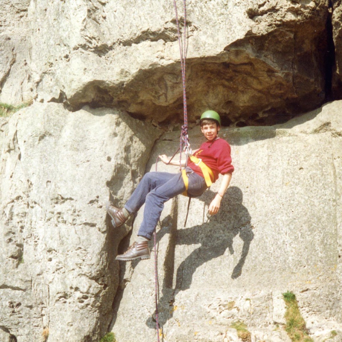 AltiusStunts's tweet photo. When people ask how I got into ropes, I always tell them the Scouts. Best thing for kids growing up unless it leads to a job working in Stunts. 🤣 #scouts #abseiling #rappelling #stunts #stuntrigger https://t.co/xbAcXwPxTA