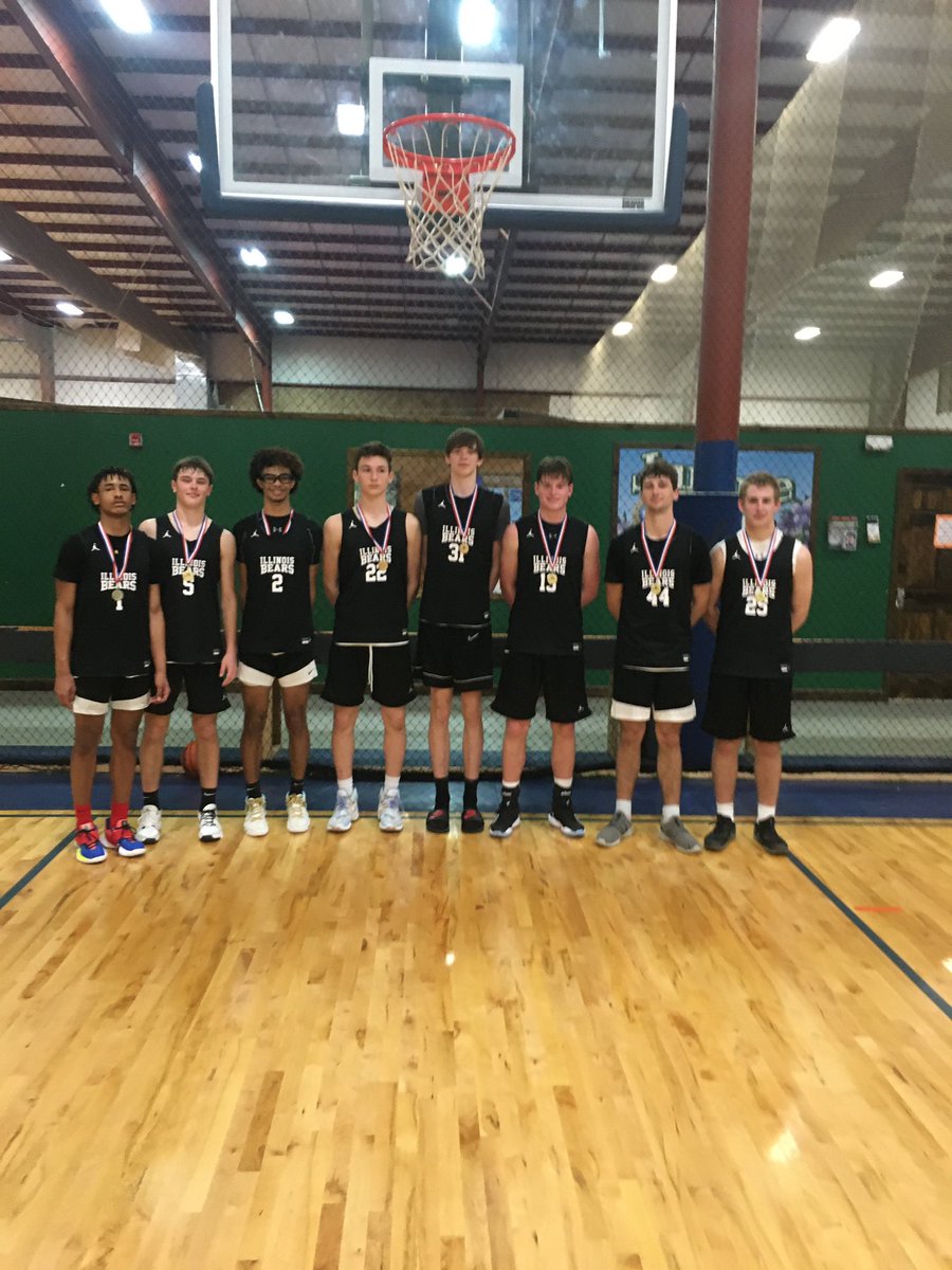 ILBearsBball's tweet photo. 2022 takes the title #bears https://t.co/FrAiJCwJqH