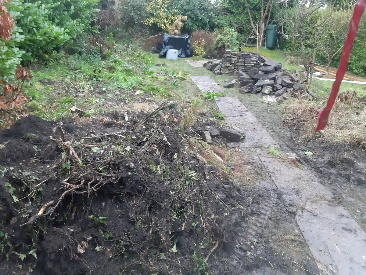 EvansExcavation's tweet photo. Patio prep in Marple #diglikeagirl #girlboss #smallbusiness #FemaleEntrepreneur #workingmummy #evansexcavation #womeninconstruction #marple #earthmovers #tb210r #microdiggers #nawic #gardendesign #girlpower #gardeninspiration #womenoperators #thediggerlady 😁👷‍♀️👍 https://t.co/S0TaihWy0v