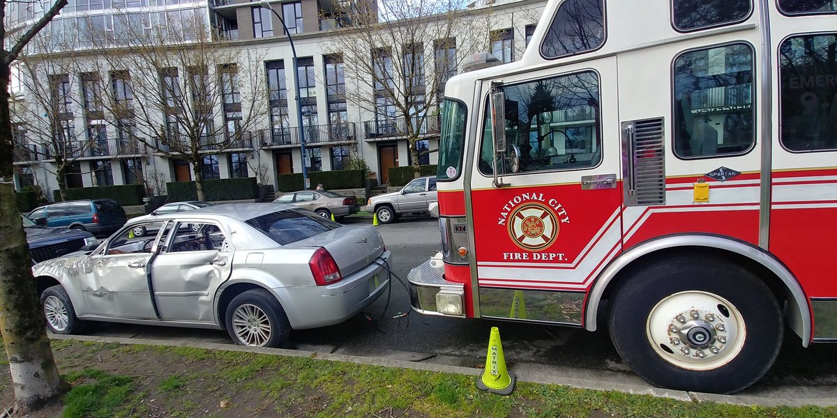 Rokivan1's tweet photo. #Supergirl scheduled for filming on Match 29 in #Yaletown at George Wainborn Park @WhatsFilming https://t.co/MSf4fdNWwK