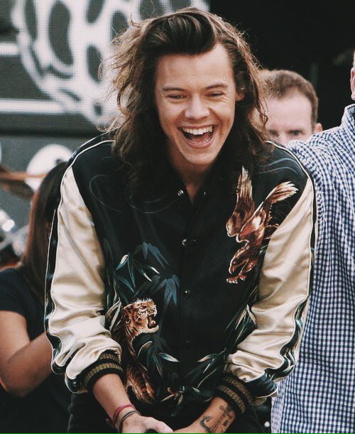 Harrryslonghair's tweet photo. https://t.co/ZVREvdVnpX