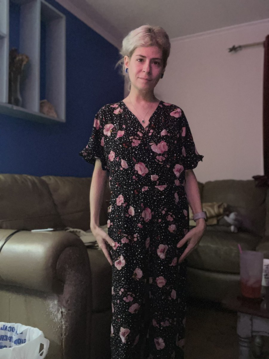 xwholeheartedx's tweet photo. Drinking my pedialyte cocktail before going out with Slam #badideas #onedayout https://t.co/SW9Shl00cB