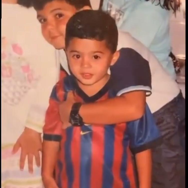 luicao's tweet photo. #NuevaFotoDePerfil

De cuando era progre y cule. https://t.co/VgboSFsza4