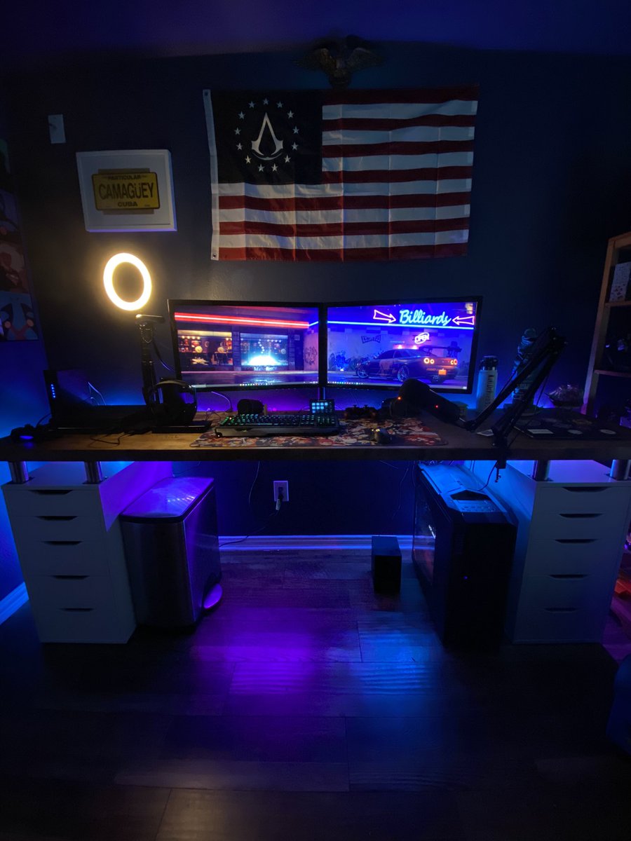 NailDriven13's tweet photo. Setup is looking pretty good #gamingsetup #gamer #smallstreamer https://t.co/4hzVjVosmM