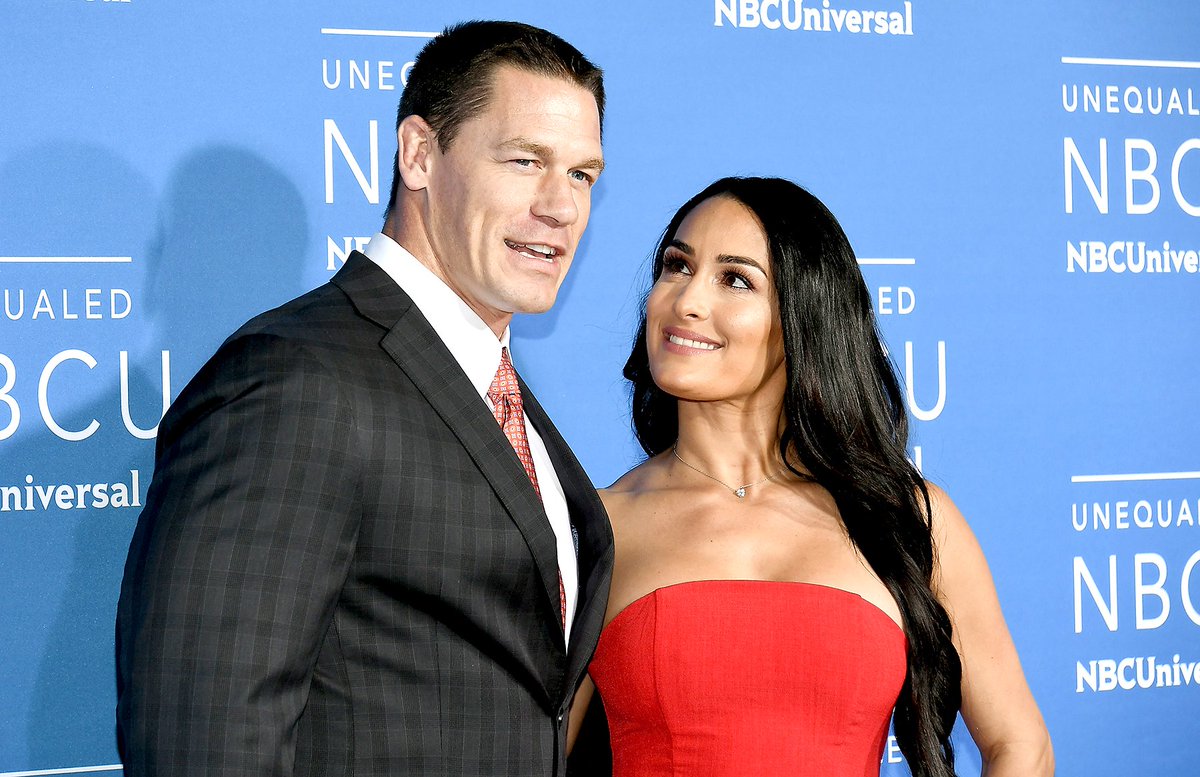 #OOC Don't give up people, find someone who looks at you the way Nikki Bella looks at nothing. https://t.co/mhIk3VwY0r