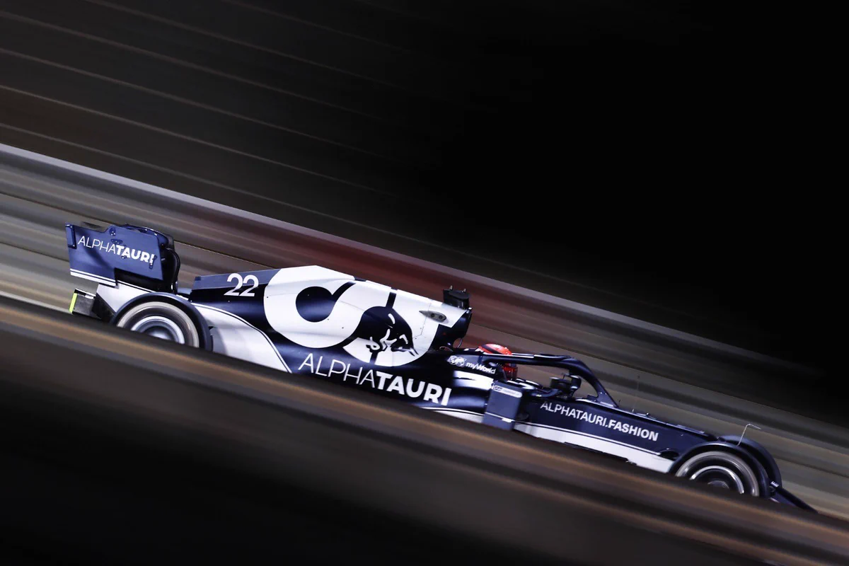 日本人F1ドライバーの角田選手、開幕戦で入賞しポイントを獲得！