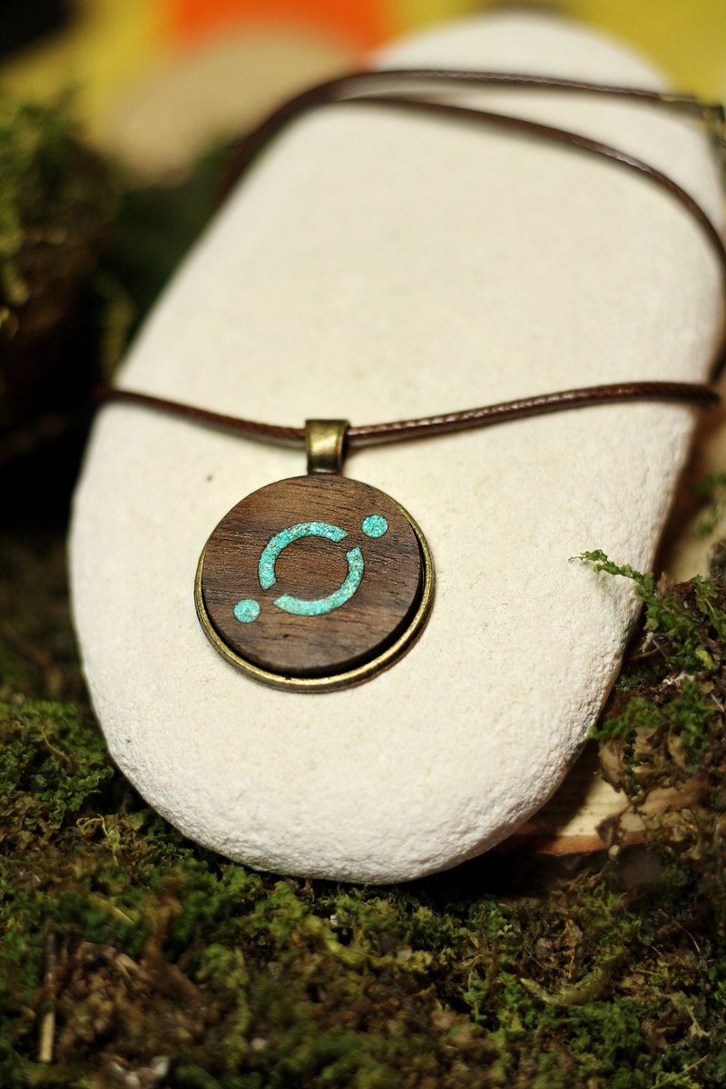 justimpossibile's tweet image. Always HODL your ICX close to your heart! 
@helloiconworld @minhokim @markusjayvc #icx #icon #iconsupport #icxnecklace #ICONProject #iconfoundation #iconcommunity #helloiconworld