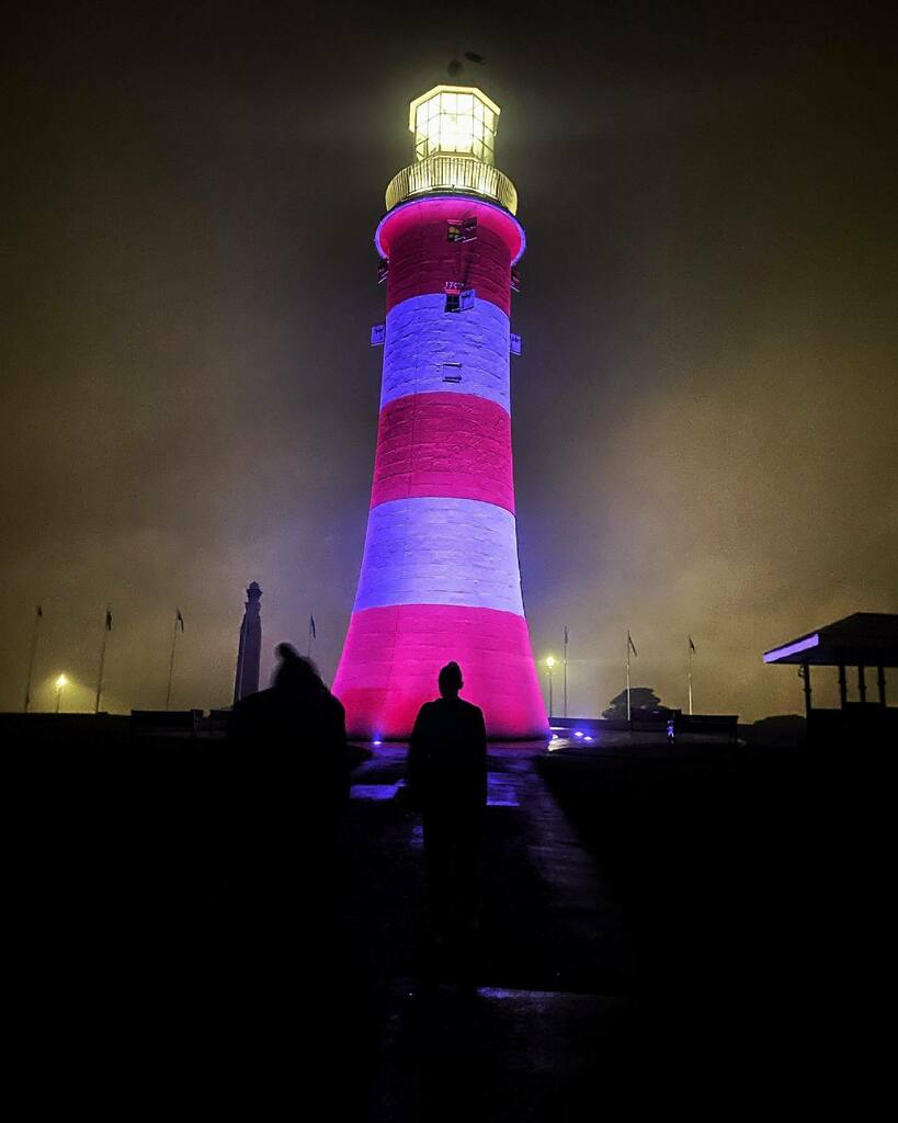 MccallumHarry's tweet photo. Hoping to get back into regular posting after lockdown blues! #travel #plymouth #nightphotography #photography #photooftheday #travelphotography #photography #photographer #lighthouse #coast #storm #weather #landscape #landscapephotography https://t.co/DHqKCbubya https://t.co/epHO2YN48d
