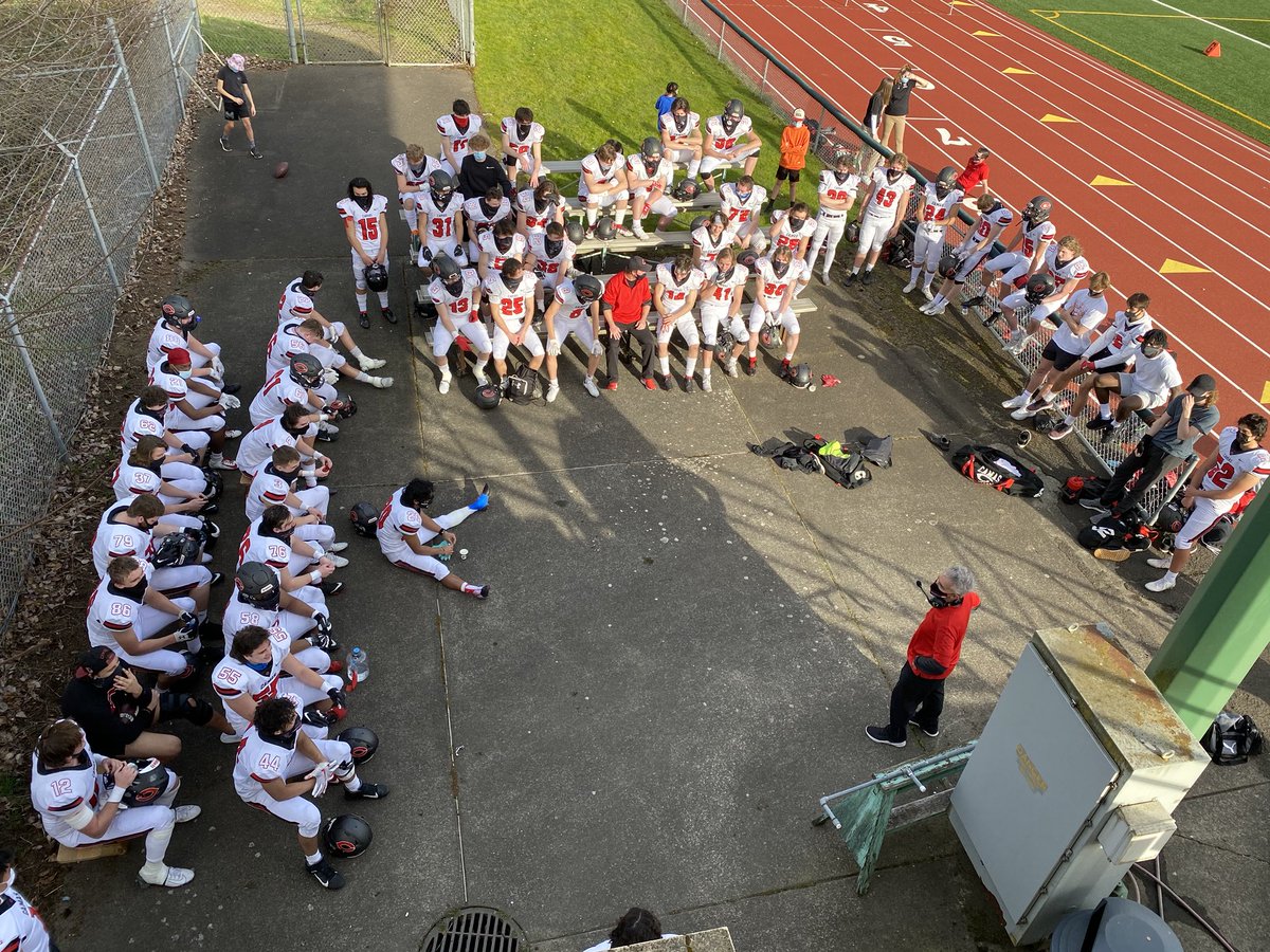 JonEagle4's tweet photo. Halftime!  What a day to play ball! https://t.co/DBGDJh5700