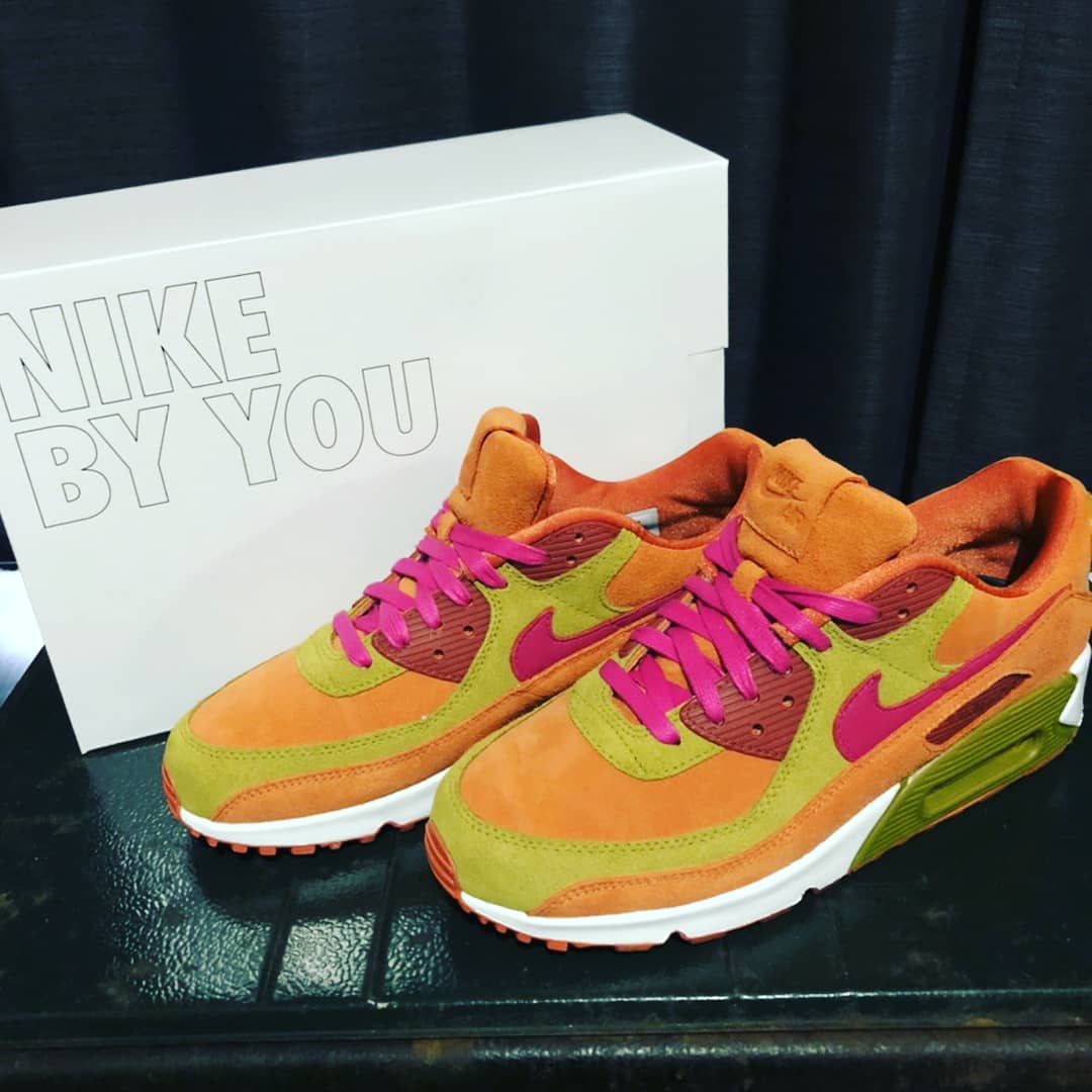 EprojectOn's tweet photo. キャンプ用でナイキバイユー注文してみました😆

Let's 春キャン⛺

#NIKE
#エアマックス90
#キャンプ
#ソロキャン https://t.co/JjrIJWpMsW