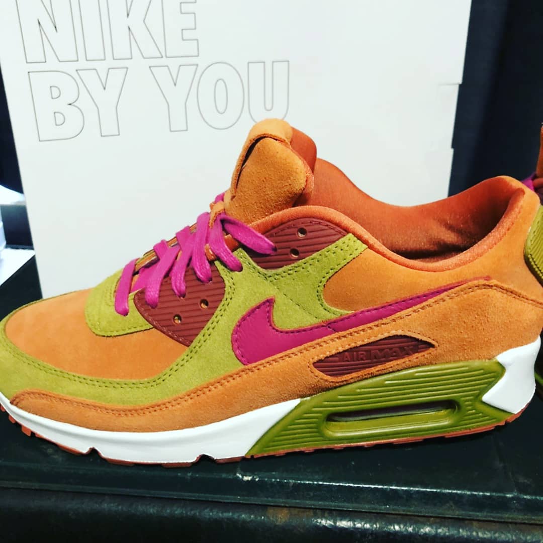 EprojectOn's tweet photo. キャンプ用でナイキバイユー注文してみました😆

Let's 春キャン⛺

#NIKE
#エアマックス90
#キャンプ
#ソロキャン https://t.co/JjrIJWpMsW