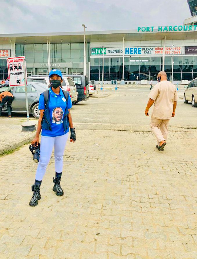 IhechukwuOjo's tweet photo. @burnaboy @burnaboy your face show........Ahoada West LGA can't get over the joy you put on our faces..... We Celebrate you ....

Hon Hope Ikiriko CNA the Executive Chairman of Ahoada West LGA is proud of you. In his words you never stopped keeping your HOPE ALIVE. https://t.co/zF2yLxVrMQ