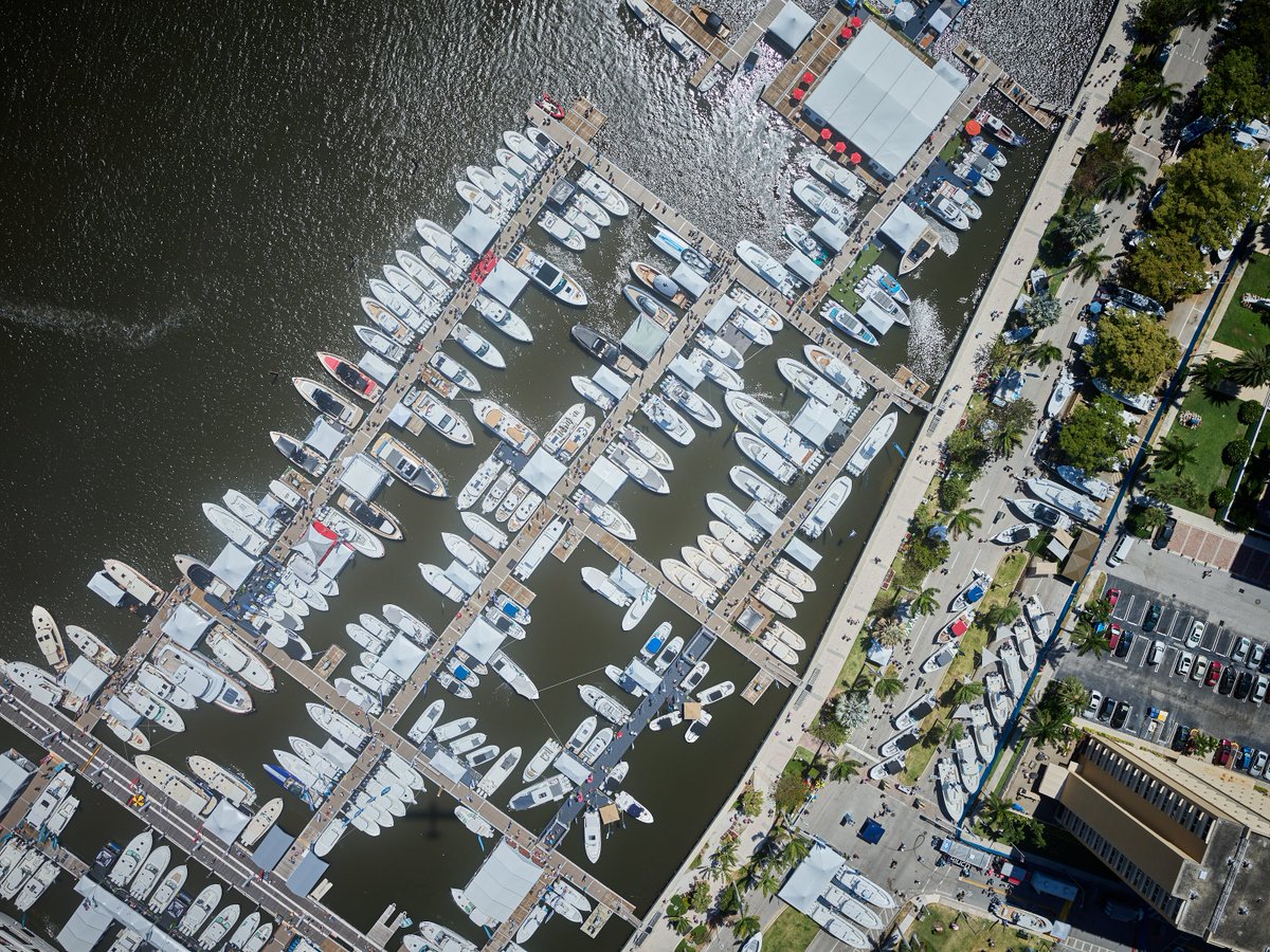 SMGforData's tweet photo. Boats Boats Boats! Palm Beach International Boat Show was this weekend. Check out the level of detail our #phaseone 150mp camera caught on our way back to the airport from doing some #linearinfrastructure inspections. #PBIBS #boatshow #photography #sailing #yacht 
@pbboatShow https://t.co/GhjgLsKVSZ