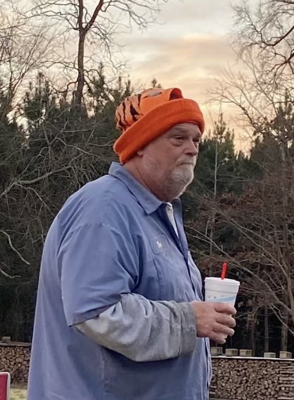 OuachitaXC's tweet photo. OBU and our CC team lost a remarkable man this week to cancer. Tim Cansler maintained our cross country course and was always there to cut a new path for our team. Last year the girls named a route on our course after Tim, to thank him. We will miss him. Prayers for his family. https://t.co/ZM2m34zEog