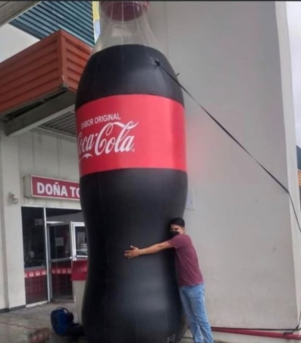 Soumacomedia's tweet photo. Pessoa: Coca faz mal
Eu: verdade!
Eu também: https://t.co/k5OJ7MocKP