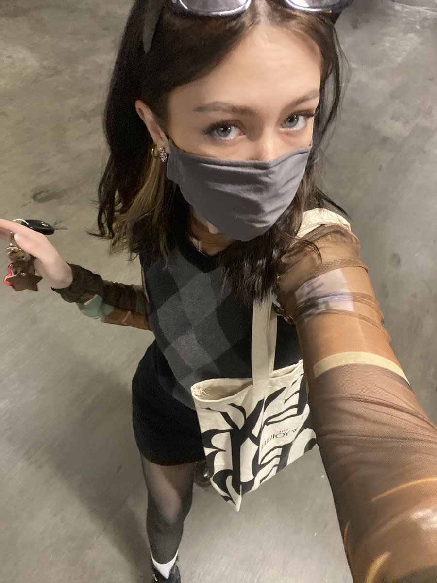 fiImIoser's tweet photo. still sexc tho heyyyy https://t.co/BNChTUHF8e