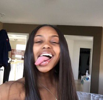 yellowwithaudix's tweet photo. what that tongue do?👅😁 https://t.co/yJEkyvmdvH