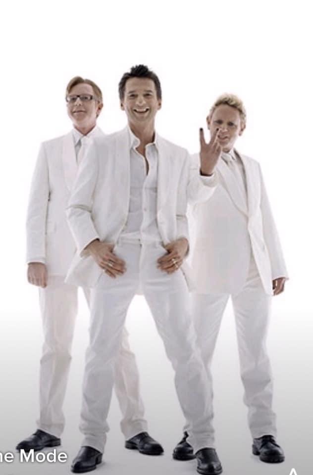 hungryiancurtis's tweet photo. I’m going to tell my kids this was the Backstreet Boys. https://t.co/NYpUQ9Om8Q