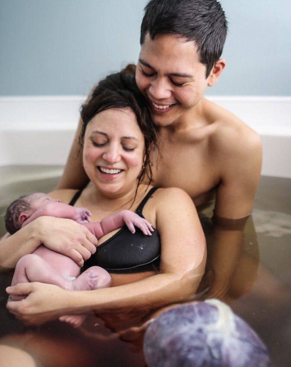sheena_byrom's tweet photo. No association between water birth &amp; specific adverse outcomes for mother or baby. Evidence - white women from higher socioeconomic backgrounds more likely to be recorded as giving birth in water. Need to focus on equitable access ✅ https://t.co/MEoFj5BMzh

 📸 Patience Salgado https://t.co/pQbMsZEs01