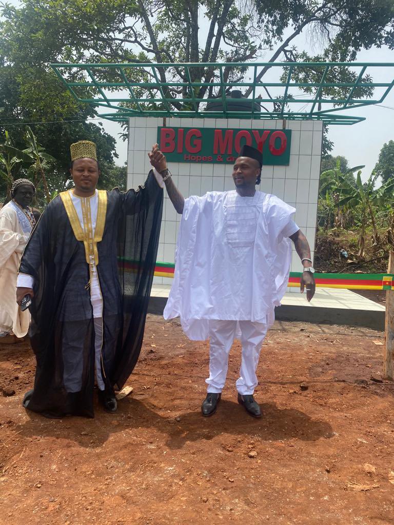 Foster873's tweet photo. Il faut être capable de redonner à ceux qui vous ont tout donné merci BigMoyo #forage #Bakassa #regiondel’Ouest #Cameroun https://t.co/ItK2zoyM1v