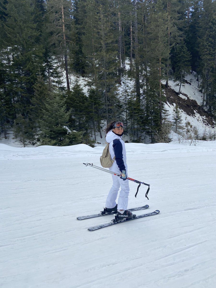 elisenda75's tweet photo. Aquest cap de setmana a Bansko❤️ https://t.co/zhRxN59uAI