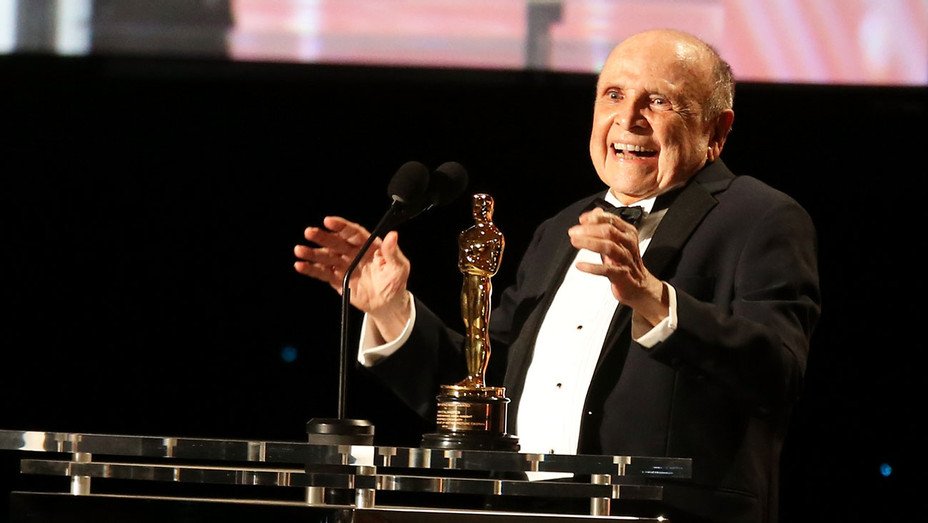 Lynn Stalmaster (1927 - 2021)"Hollywood's Master Caster" Casting Director, received an honorary Oscar. Man behind the careers of Dustin Hoffman, Jeff Bridges, Geena Davis, Christopher Reeve and more.
