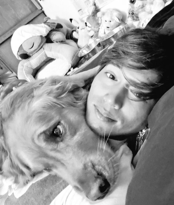 Storm cuddles ???
@tvbunni @KymmyHarper @baileylove69 @TSMichaAngela 
#thunderbuddies #furbaby https://t