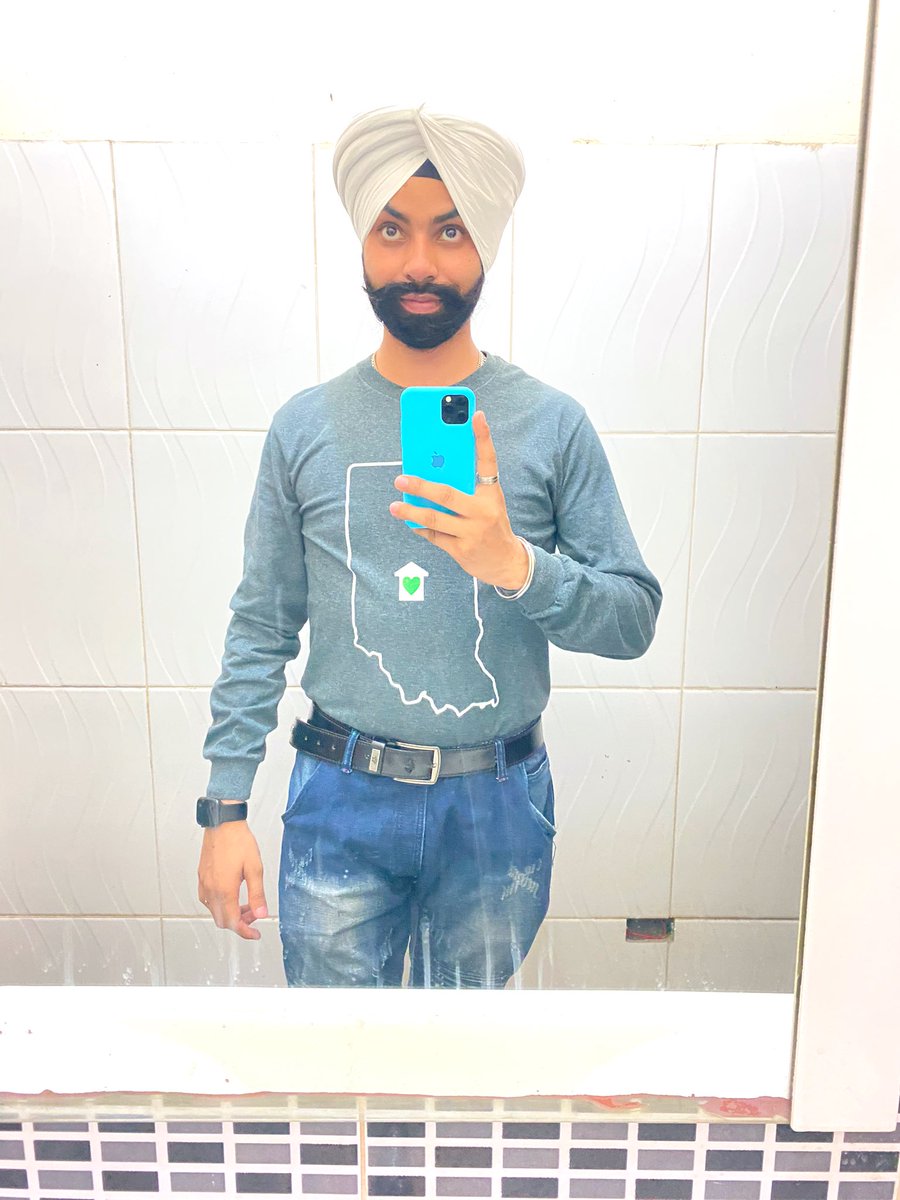 rathor0mandy's tweet photo. #swagger #poser #colors #of #life 😎💐😘😘 https://t.co/RHZGeEKdnK