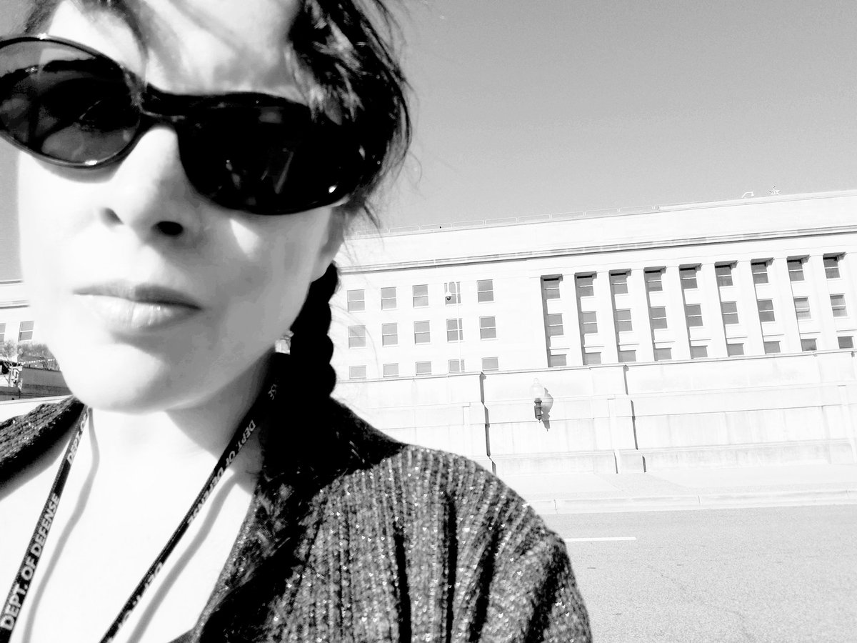 McAnnaMarie's tweet photo. Visit to the Pentagon.
@yousuckMZ @elonmusk #dearMoon #dearMoonCandidate #Philanthropy #dearMoonCrew #YusakuMaezawa #ElonMusk #SpaceX #dearMoonProject https://t.co/MZyKJjA2X9