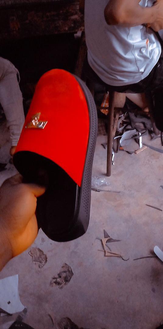Vinsmart3's tweet photo. Proudly made in Onitsha.
DM for prices.
Affordable, Reliable and Comfortable.
Smart Fashion House.
#Fashion https://t.co/Ve2sRlpGVI