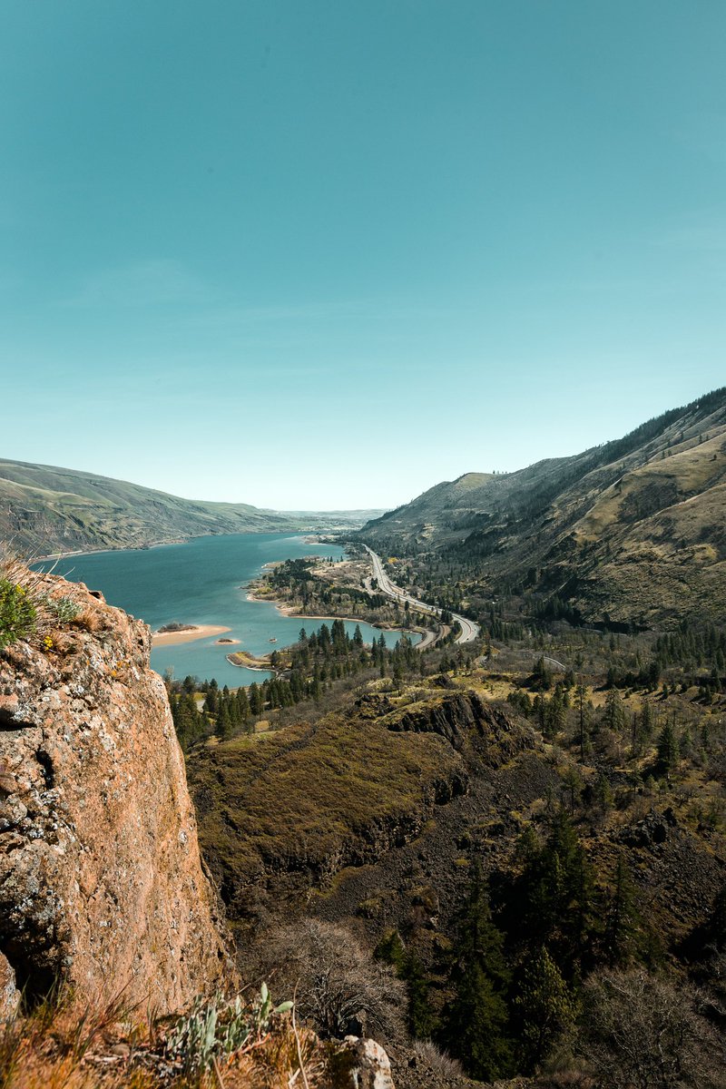 Spent yesterday driving around the gorge. It’s been a minute since I’ve gotten out on a drive to shoot around, felt good. #adventuremore #exploreoregon