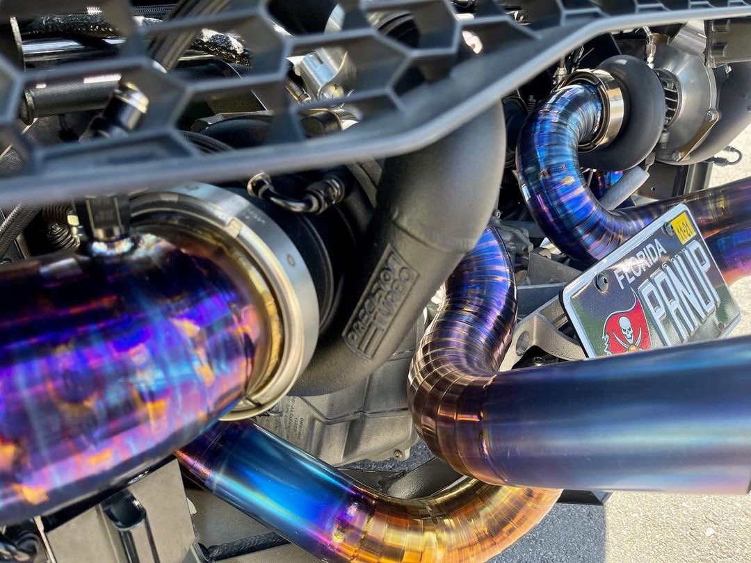 TurbologyLLC's tweet photo. Prenup: @sithlordtres by @charlieturbos
•
#turbology #316speed #lamborghinihuracan #lambohuracan #lamborghini #lambo #huracan #performante #v10 #twinturbo #turbo #exoticcars #exoticcar #supercars #supercar #fabricationlife #weldinglife #fabrication #welding #titanium #prenup https://t.co/d25KEX3WVK