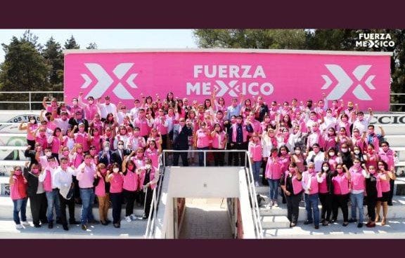 SaulCruz77's tweet photo. #VamosConFuerza
#LaCiudadSePintaDeRosa
#TlahuacSePintaDeRosa https://t.co/b1108PUOOw