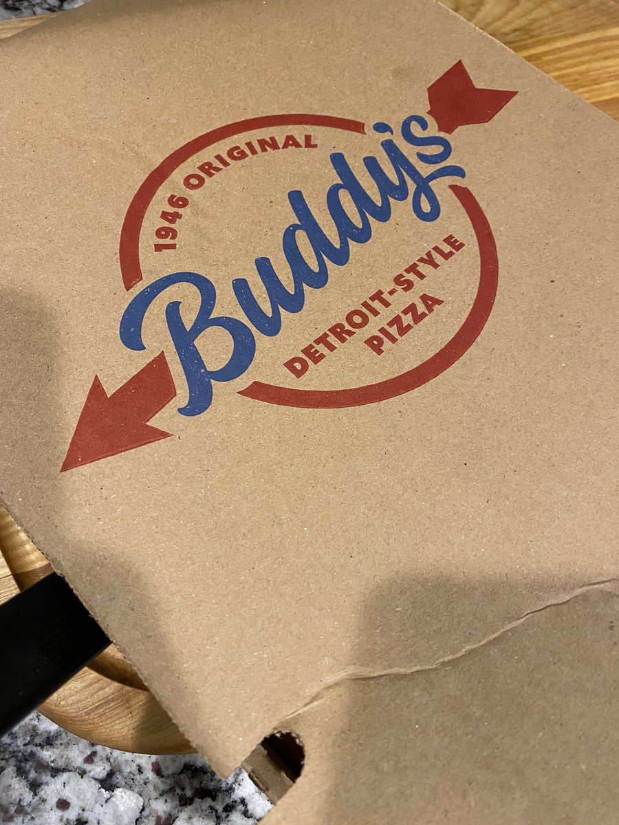 dbz99's tweet photo. PSA @pizzahut You will never be a player in this game! Get out now,because you're not even close. #Detroitoriginal #cmonman @buddyspizza #detroitstyle https://t.co/E6kgKkjVas